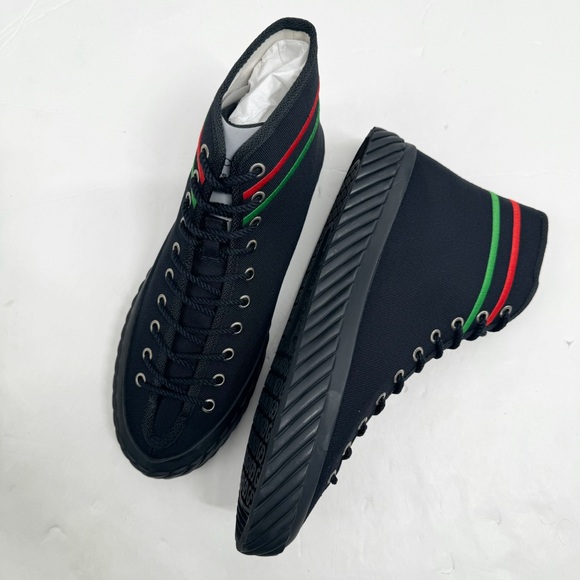Gucci Interlocking G Logo Canvas High Top Sneakers - Picture 5 of 13